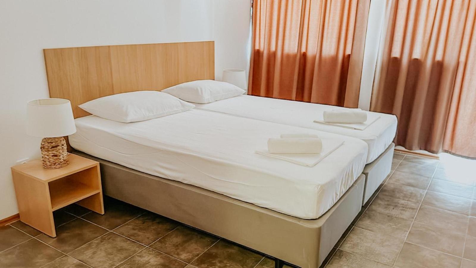 Motel Ljetni Raj Baška Voda Esterno foto